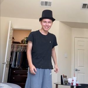 Meet your Posher, Brandon